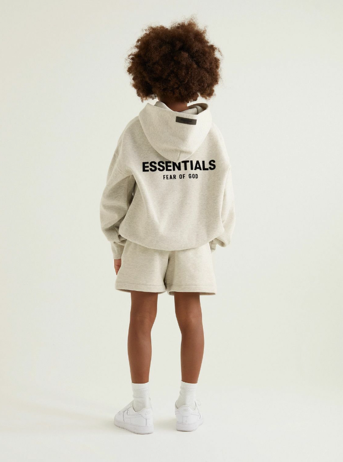 SPARK™ VIRAL ESSENTIALS KIDS HOODIE + FREE SWEATPANTS (LIMITED TIME OFFER)