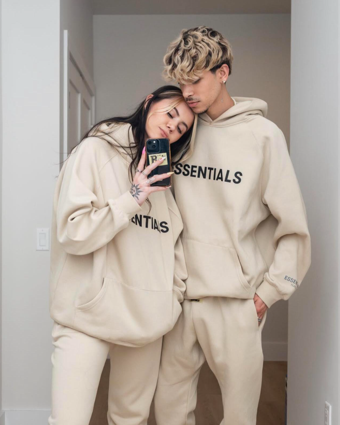 SPARK™ VIRAL HOODIE + FREE SWEATPANTS (LIMITED TIME OFFER)