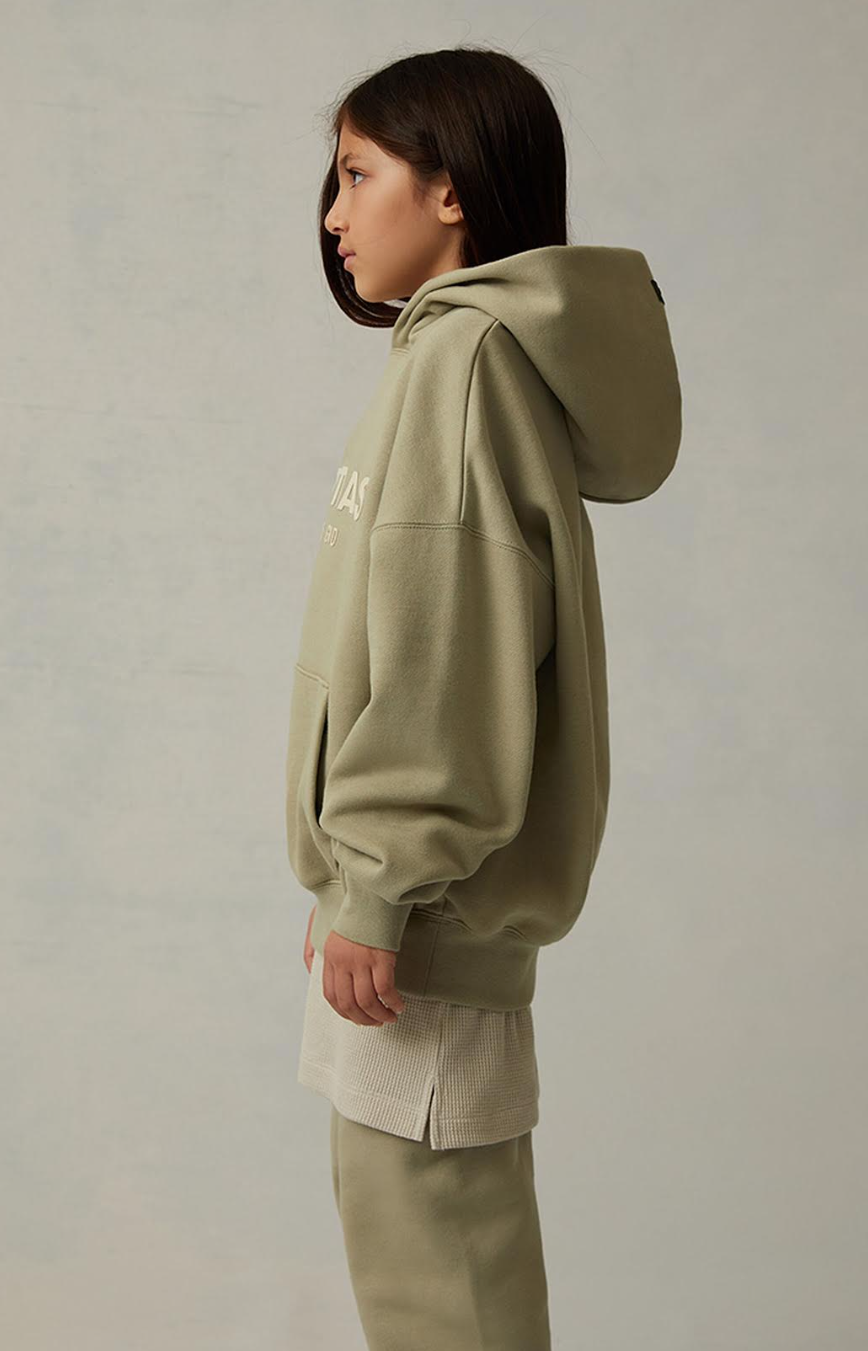 SPARK™ VIRAL ESSENTIALS KIDS HOODIE + FREE SWEATPANTS (LIMITED TIME OFFER)