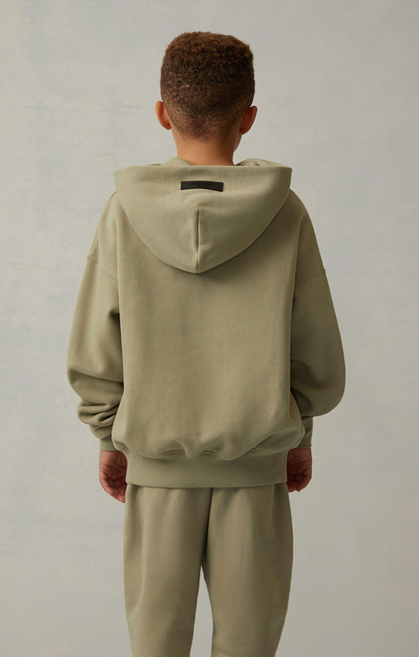 SPARK™ VIRAL ESSENTIALS KIDS HOODIE + FREE SWEATPANTS (LIMITED TIME OFFER)