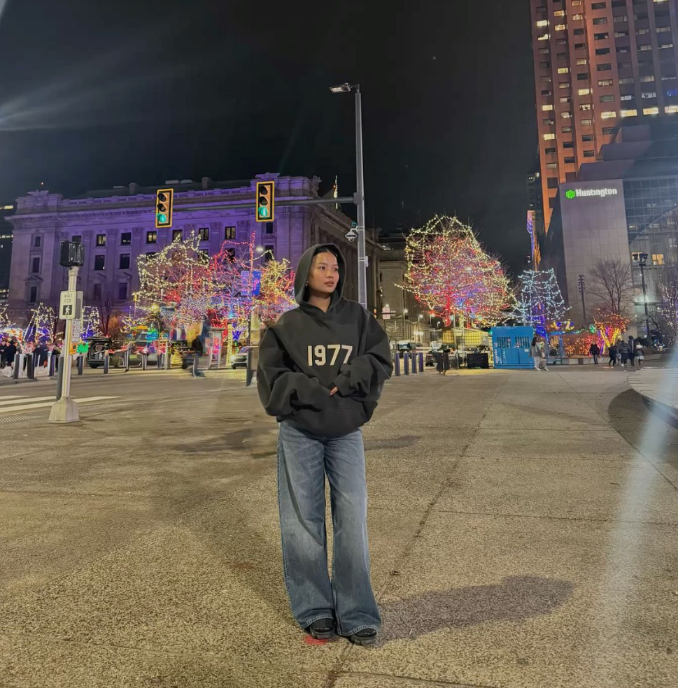 SPARK™ 1977 HOODIE + FREE SWEATPANTS (LIMITED TIME OFFER)