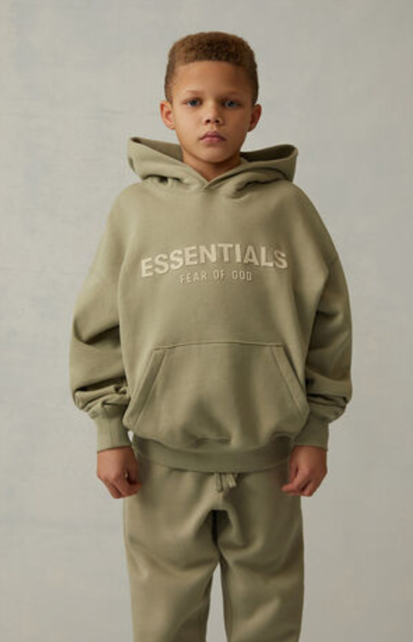 SPARK™ VIRAL ESSENTIALS KIDS HOODIE + FREE SWEATPANTS (LIMITED TIME OFFER)