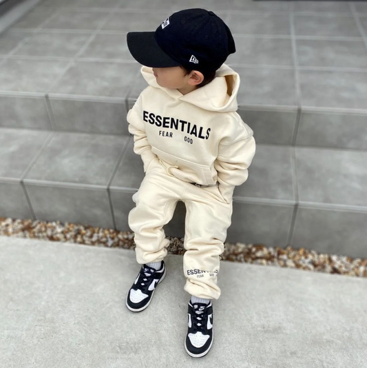 SPARK™ VIRAL ESSENTIALS KIDS HOODIE + FREE SWEATPANTS (LIMITED TIME OFFER)